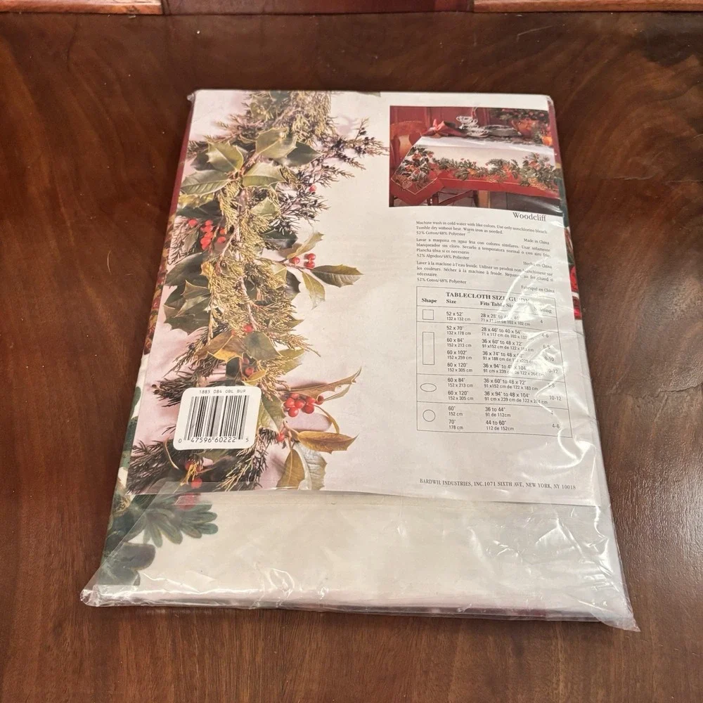 Bardwil Seasons Woodcliff‎ Christmas Tablecloth 60x84 Oblong Rectangular NEW
